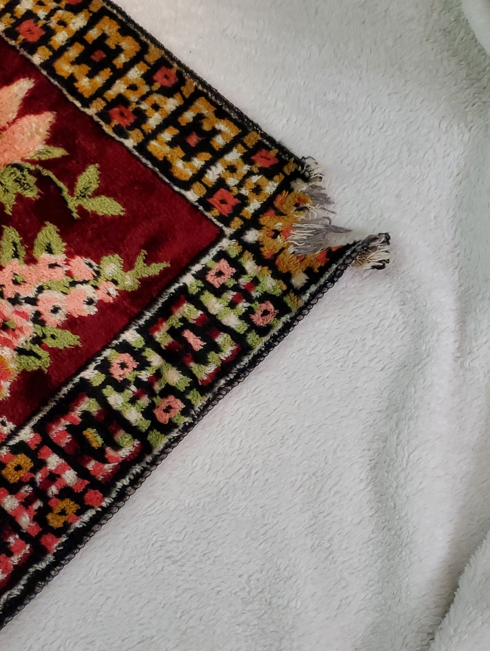 Vintage | Peacock Wall Hanging Tapestry - Picture 2 of 2